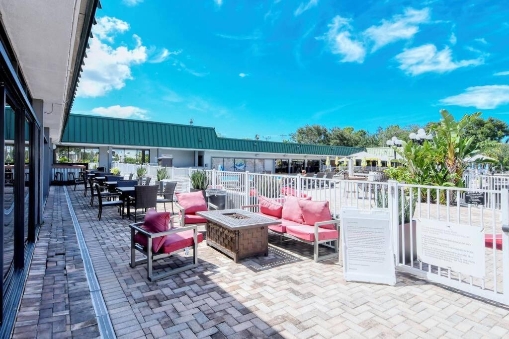 Waterfront, Pool, Tiki Bar & Grill, Gym, Location! Leilighet Sarasota Eksteriør bilde