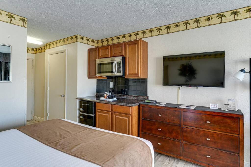 Waterfront, Pool, Tiki Bar & Grill, Gym, Location! Leilighet Sarasota Eksteriør bilde