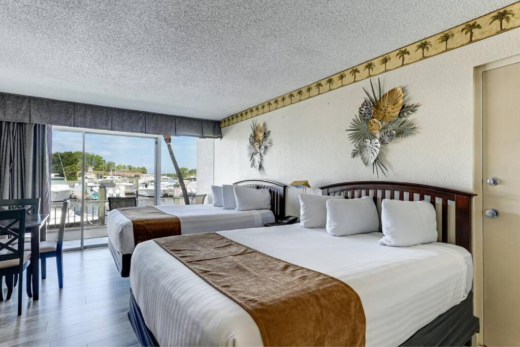 Waterfront, Pool, Tiki Bar & Grill, Gym, Location! Leilighet Sarasota Eksteriør bilde