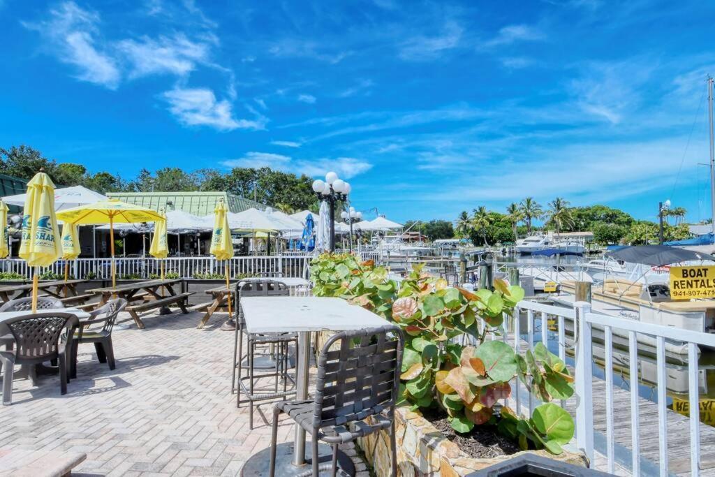Waterfront, Pool, Tiki Bar & Grill, Gym, Location! Leilighet Sarasota Eksteriør bilde